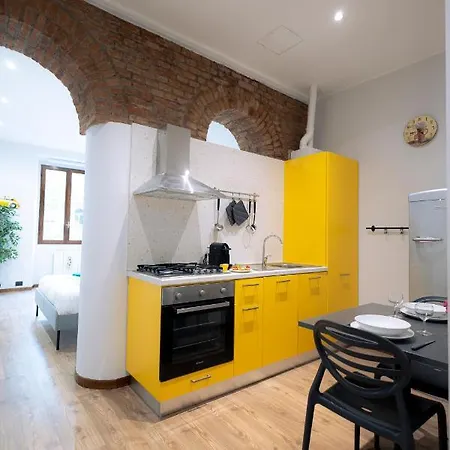 The Red Bricks - San Babila Area Apartamento *